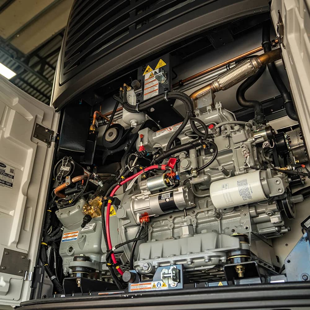 engine and compresor of a refer unit